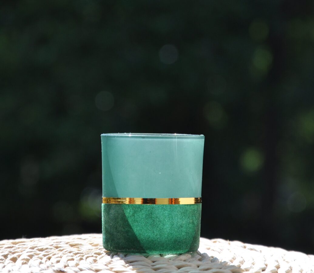 Svečturis tējas svecei, smaragda zaļš 8cm