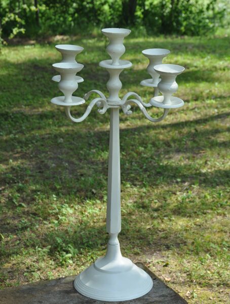 Balts, metāla 5-žuburu svečturis, 75cm